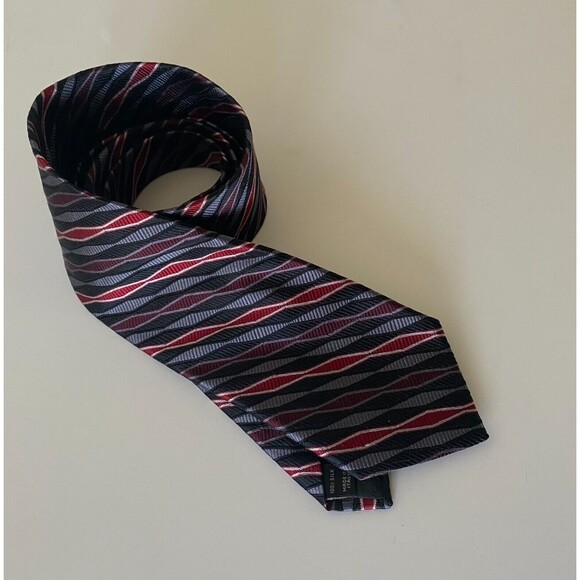 Jos. A. Bank 59” Men’s Tie 100% Silk Made In Italy Red Black Gray Pattern - Picture 5 of 6